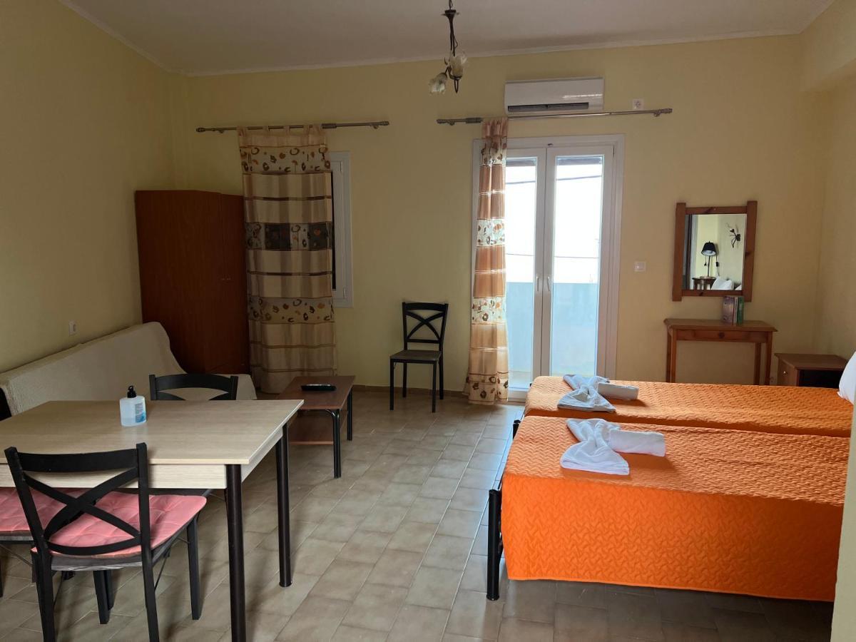 Votsalo Pool Apts Kalami  Exteriör bild